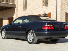 Mercedes Benz CLK 230 CABRIOLET 