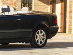 Mercedes Benz CLK 230 CABRIOLET 