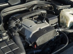 Mercedes Benz CLK 200 COUPE\' 