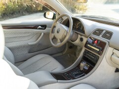 Mercedes Benz CLK 200 COUPE\' 