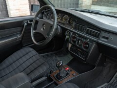 Mercedes Benz 190 E 