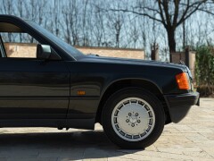 Mercedes Benz 190 E 