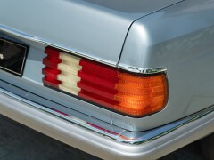 Mercedes Benz 380 SEC 