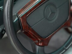 Mercedes Benz SL 320 