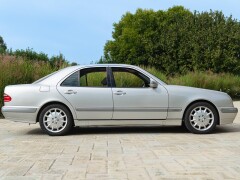 Mercedes Benz E430 V8 