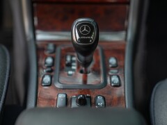 Mercedes Benz E430 V8 