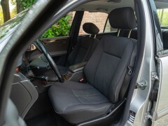 Mercedes Benz E430 V8 