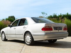 Mercedes Benz E430 V8 