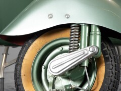 Piaggio PIAGGIO VESPA V31T \"FARO BASSO\" 