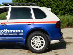 Porsche CAYENNE S LIVREA ROTHMANS 