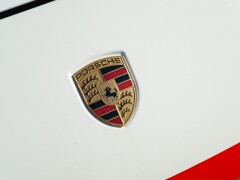 Porsche CAYENNE S LIVREA ROTHMANS 