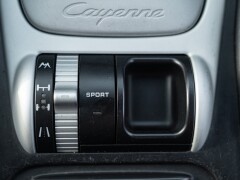 Porsche CAYENNE S LIVREA ROTHMANS 