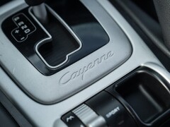 Porsche CAYENNE S LIVREA ROTHMANS 