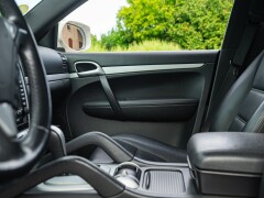 Porsche CAYENNE S LIVREA ROTHMANS 