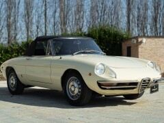 Alfa Romeo SPIDER 1750 VELOCE \"OSSO DI SEPPIA\" 