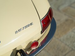 Alfa Romeo SPIDER 1750 VELOCE \"OSSO DI SEPPIA\" 