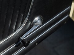 Alfa Romeo SPIDER 1750 VELOCE \"OSSO DI SEPPIA\" 