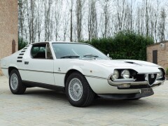 Alfa Romeo MONTREAL 