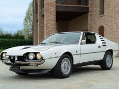 Alfa Romeo MONTREAL 