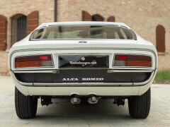 Alfa Romeo MONTREAL 