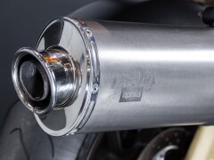 Aprilia RSV R 1000 TUONO 