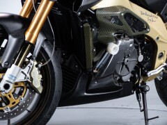 Aprilia RSV R 1000 TUONO 