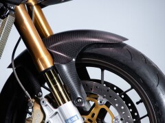 Aprilia RSV R 1000 TUONO 