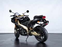 Aprilia RSV R 1000 TUONO 