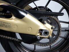 Aprilia RSV R 1000 TUONO 