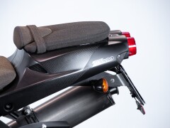 Aprilia RSV R 1000 TUONO 