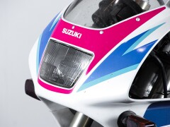 Suzuki RGV GAMMA 250 