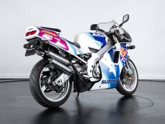 Suzuki RGV GAMMA 250 