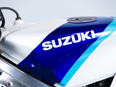 Suzuki RGV GAMMA 250 