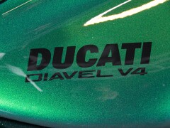 Ducati DUCATI DIAVEL V4 BENTLEY 