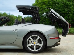 Ferrari CALIFORNIA T 