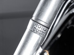 Moto Guzzi V7 SPORT \"Telaio Rosso\" 