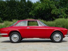 Alfa Romeo GIULIA SPRINT GT VELOCE 