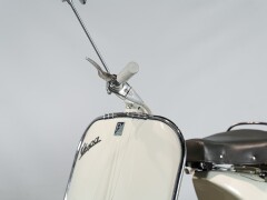 Piaggio VESPA VN2T 125 \"FARO BASSO \" 