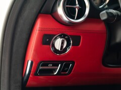 Mercedes Benz SLS AMG 