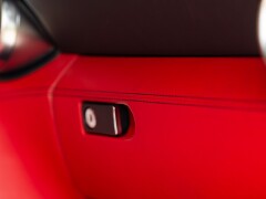 Mercedes Benz SLS AMG 