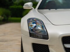 Mercedes Benz SLS AMG 