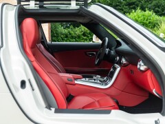 Mercedes Benz SLS AMG 