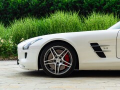 Mercedes Benz SLS AMG 