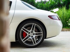 Mercedes Benz SLS AMG 
