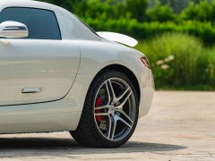 Mercedes Benz SLS AMG 
