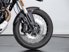 Moto Guzzi V85 TT GUARDIA D’ONORE 1946 