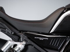 Moto Guzzi V85 TT GUARDIA D’ONORE 1946 