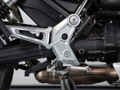 Moto Guzzi V85 TT GUARDIA D’ONORE 1946 