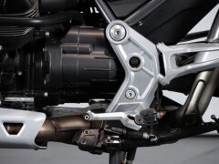 Moto Guzzi V85 TT GUARDIA D’ONORE 1946 