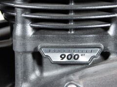 Triumph BONNEVILLE T100 BLACK 